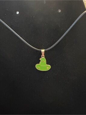 🎇New🎇Green Witch Hat Pendant Necklace (3/$15)